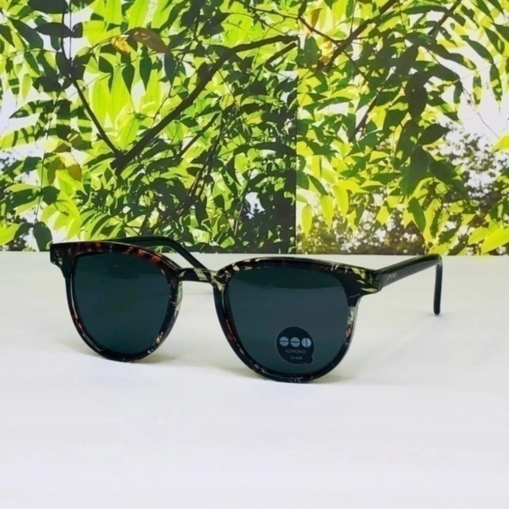 KOMONO Francis Fern Sunglasses NEW UV400 black